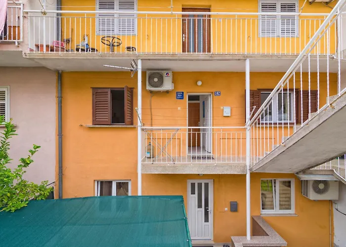 شقة Cakic سبليت